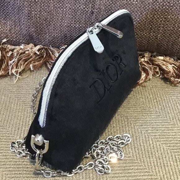 DIOR CROSSBODY BAG WITH SILVER HARDWARE - Picture 7 of 12